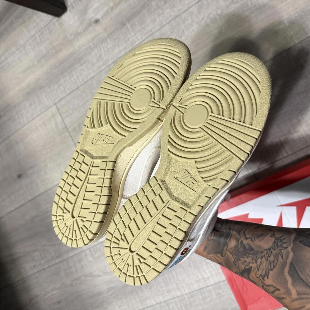 Nike Dunk SE Sail Ivory Low The Future is Equal FD0868 133 Size 9 Women - Picture 6 of 8